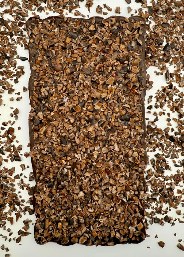 Tablette chocolat noir grué de cacao